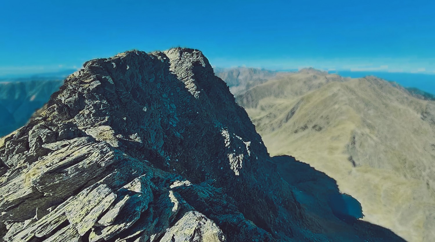 Tura de noapte in Muntii Fagaras - Rasarit pe Varful Lespezi